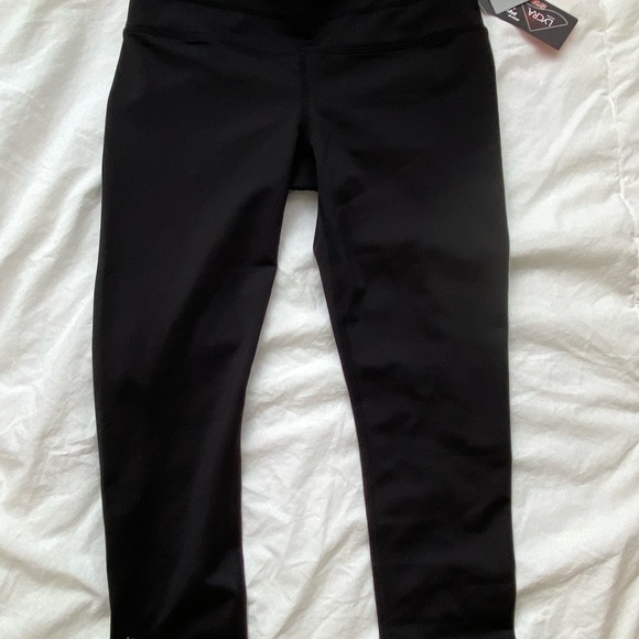 Athleta Sonar Capri Size Small black - Picture 4 of 5